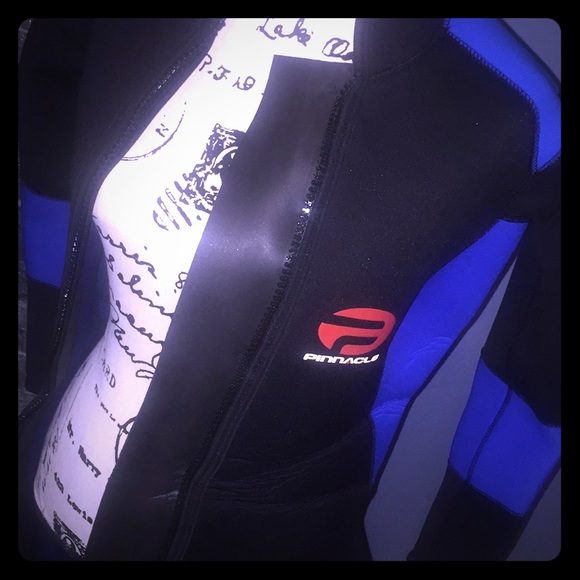 pinnacle Other - Women’s Pinnacle wetsuit